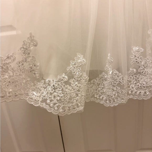 Stunning girls size 14 dress - like new - Picture 5 of 8